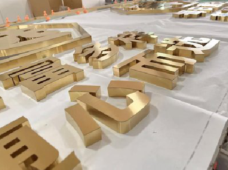 文山拉丝不锈钢字的特点。